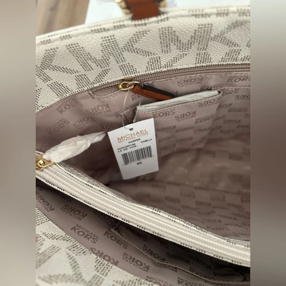 Michael Kors Harper Large Vanilla EW Tote Bag - Brand New - Picture 12 of 15